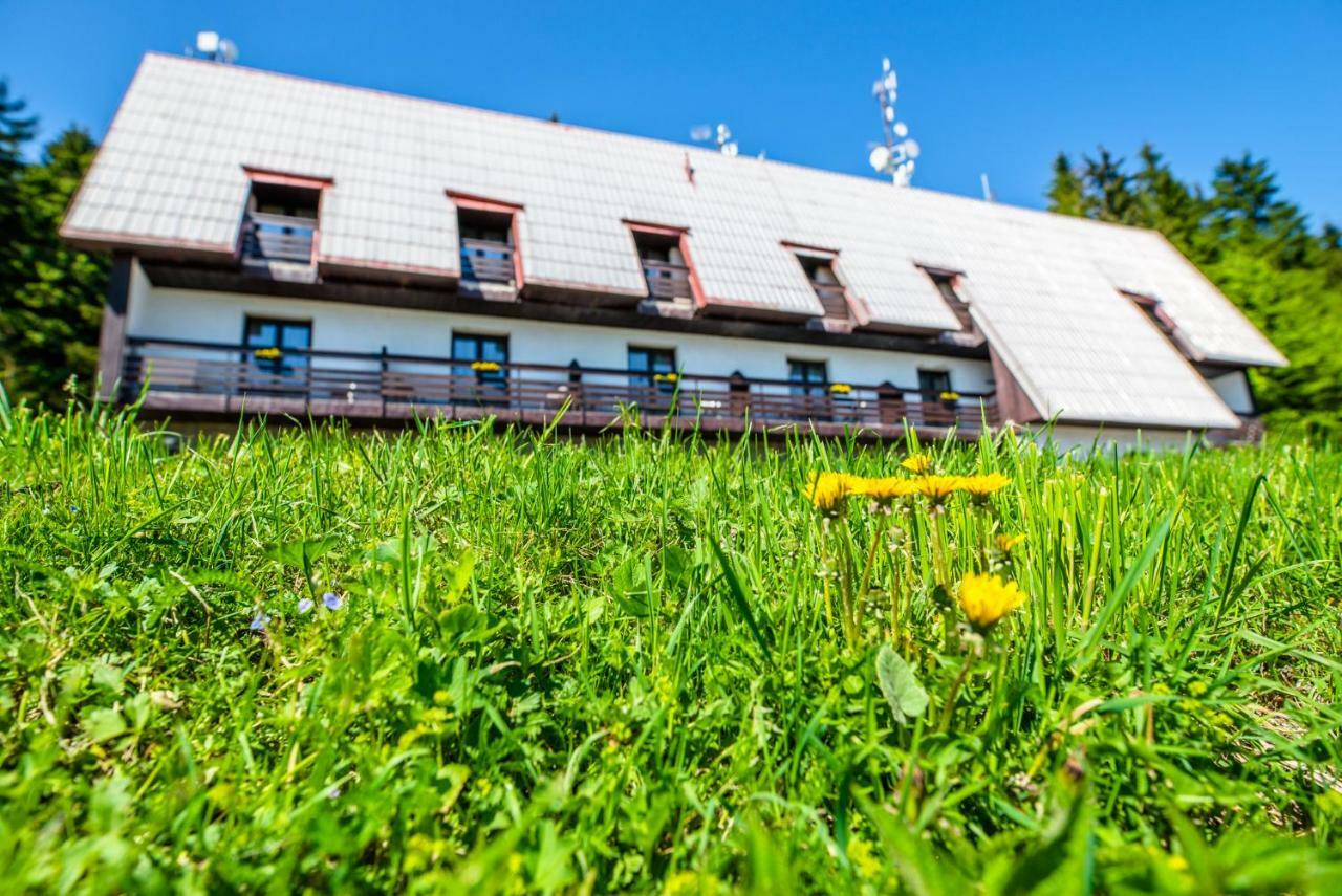 Horský hotel Kozubová Dolní Lomná Exterior foto