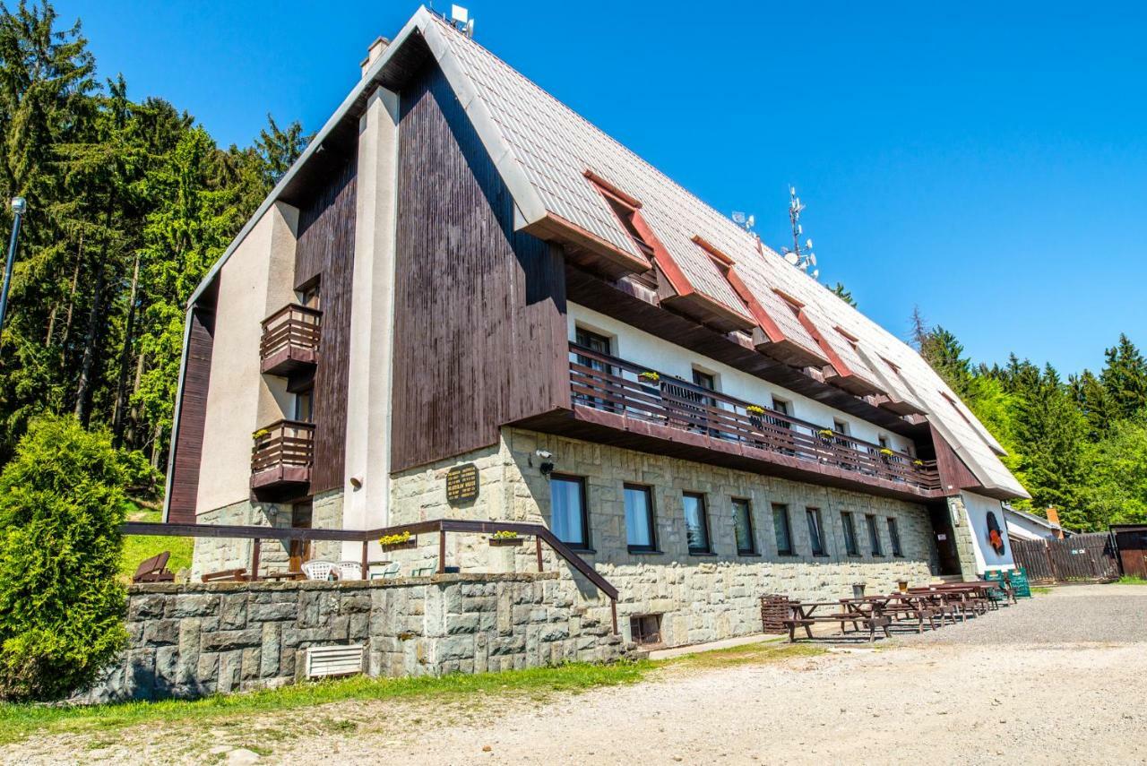 Horský hotel Kozubová Dolní Lomná Exterior foto